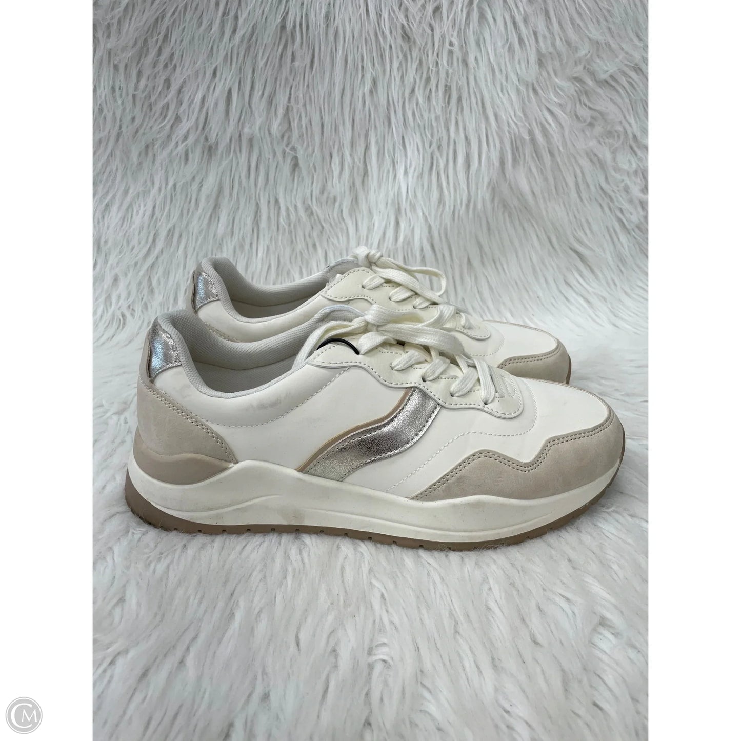 Shoes Sneakers By Time And Tru In Cream & Grey, Size: 10