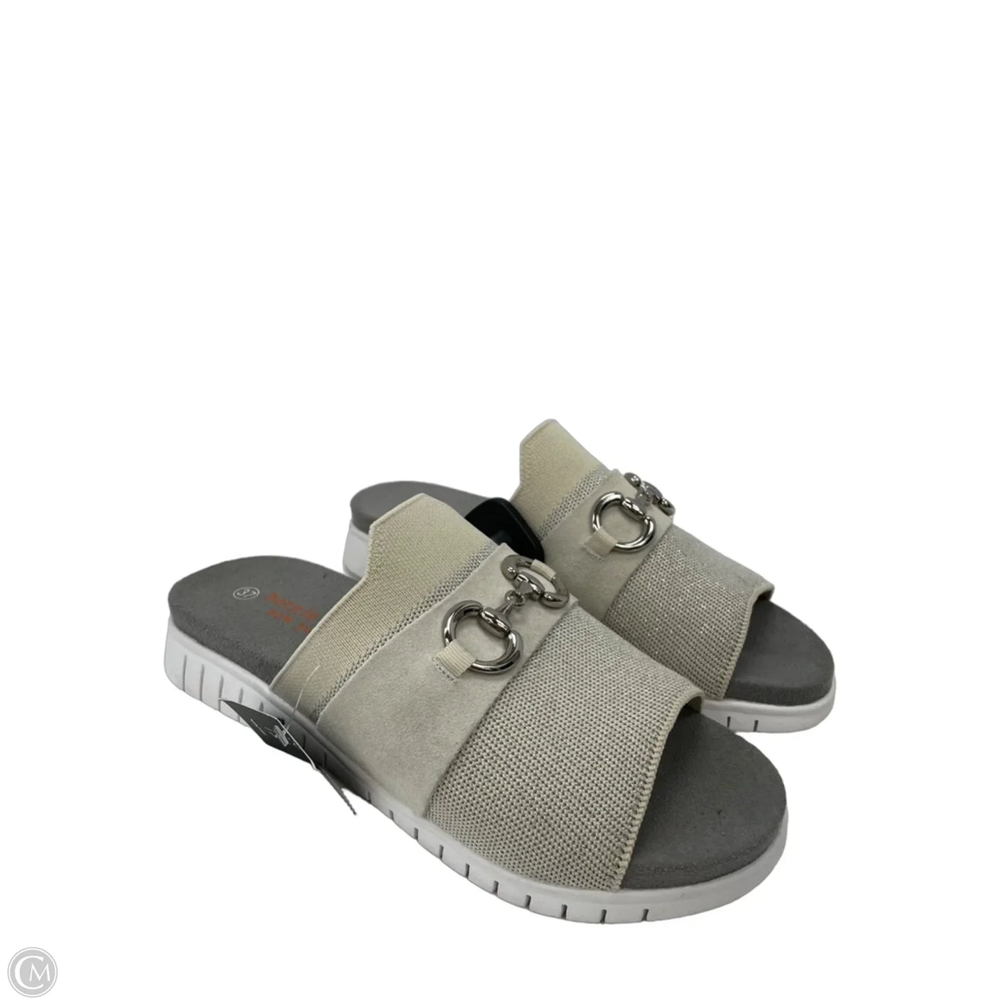 Sandals Flats By Bernie Mev In Beige, Size: 6.5