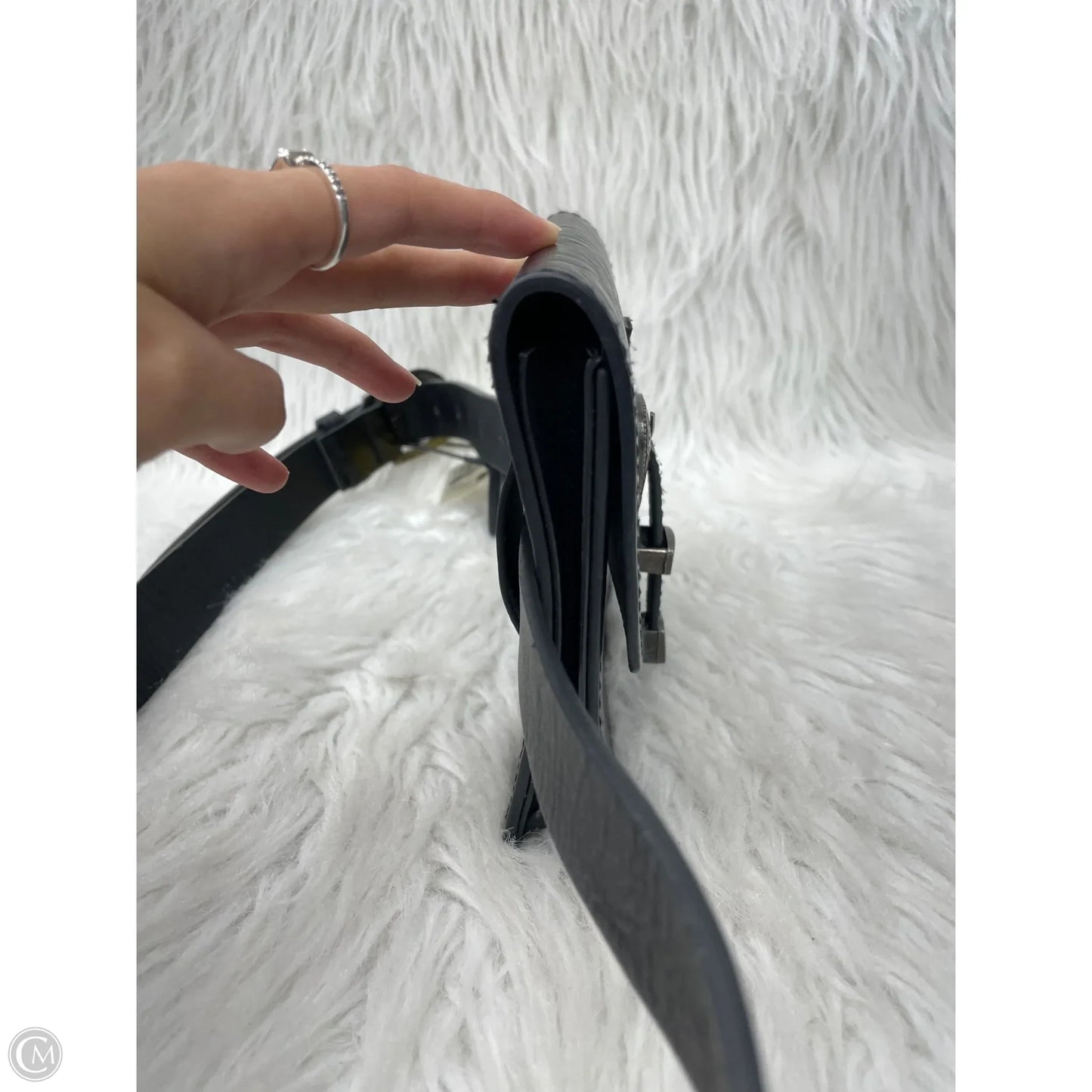 Belt Bag By Clothes Mentor, Size: Small