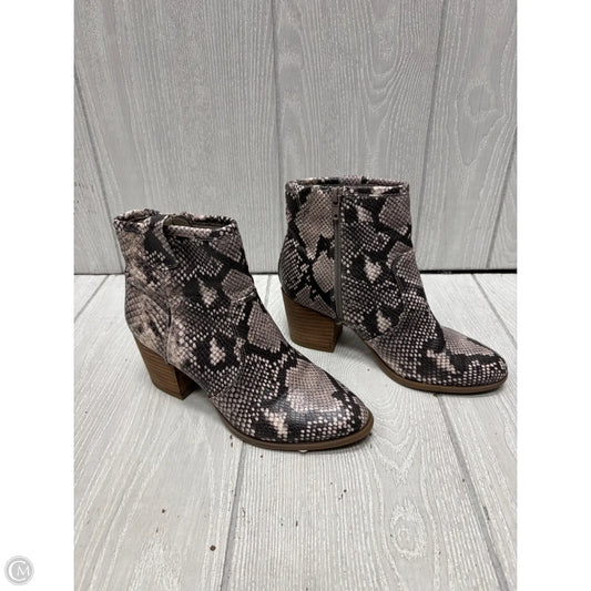 Boots Ankle Heels By Carlos By Carlos Santana In Snakeskin Print, Size: 6.5