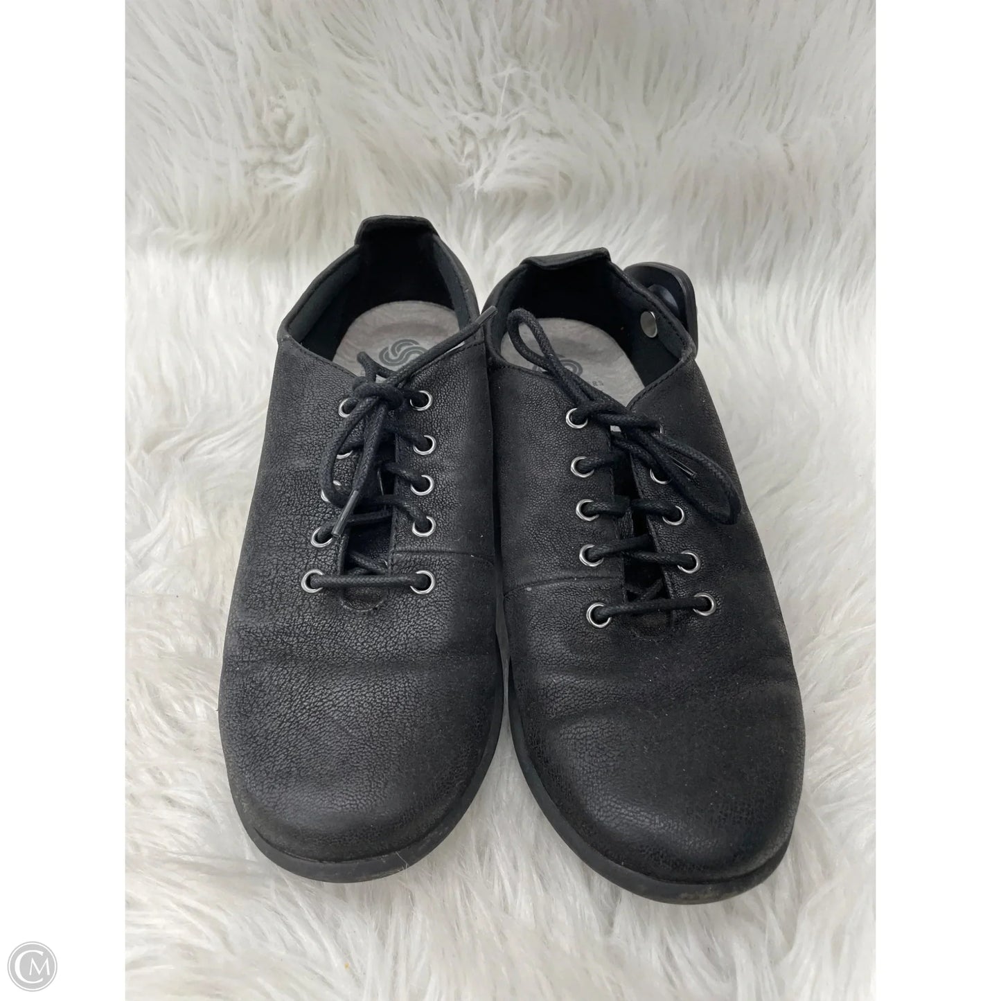 Shoes Sneakers By Clarks In Black, Size: 6