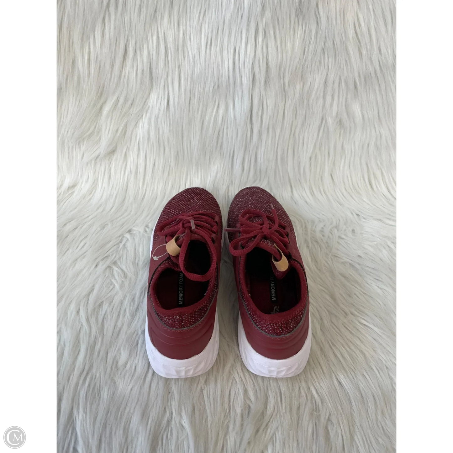 Shoes Athletic By Clothes Mentor In Red & White, Size: 6
