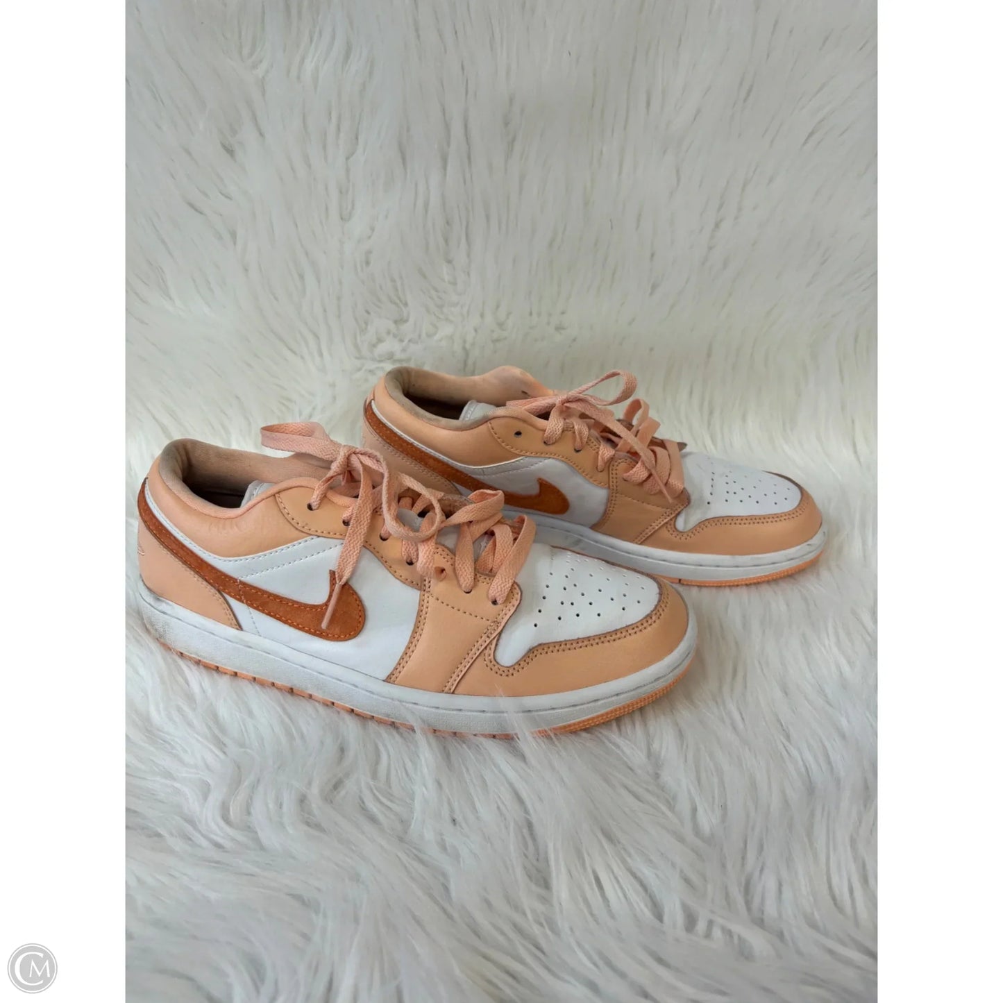 Shoes Sneakers By Nike In Peach, Size: 9