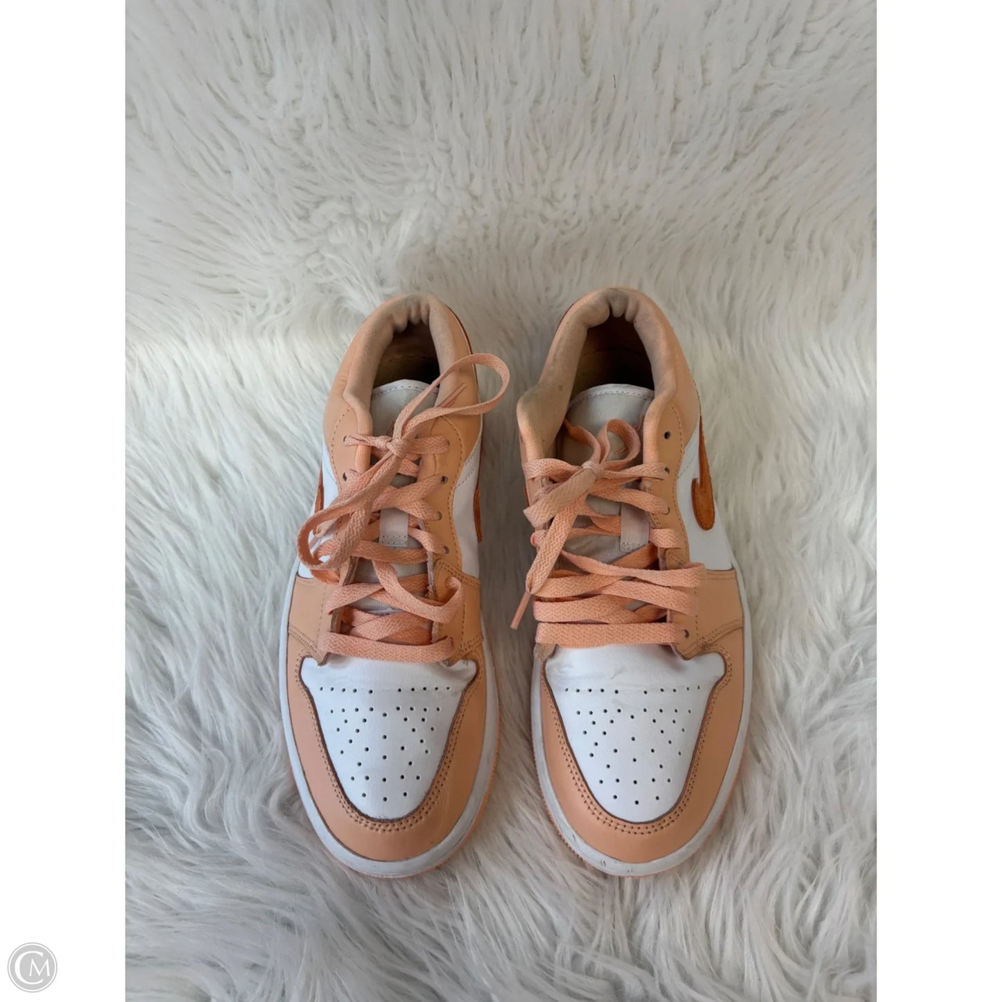 Shoes Sneakers By Nike In Peach, Size: 9