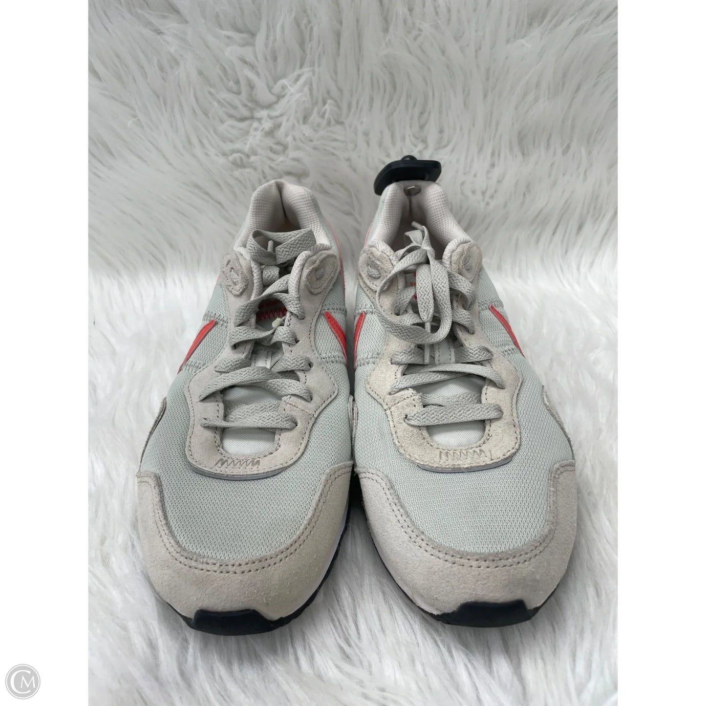 Shoes Sneakers By Nike In Grey & Pink, Size: 9