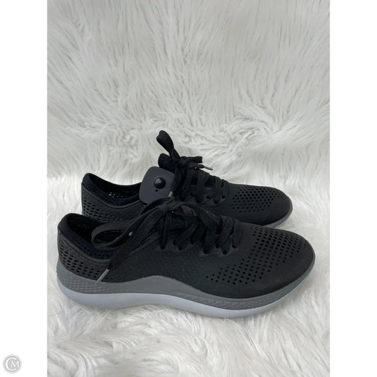 Shoes Sneakers By Crocs In Black & Grey, Size: 8