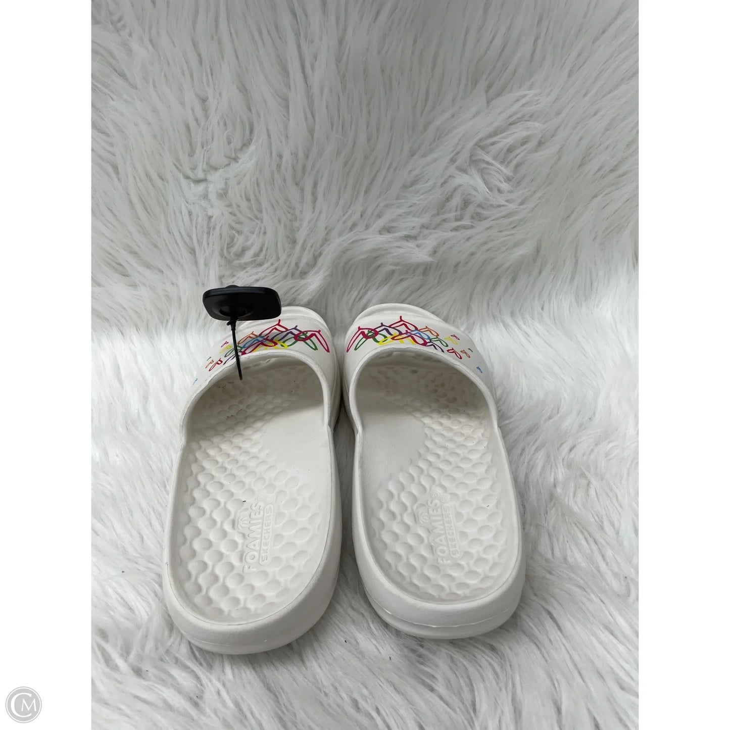 Sandals Flats By Skechers In White, Size: 9