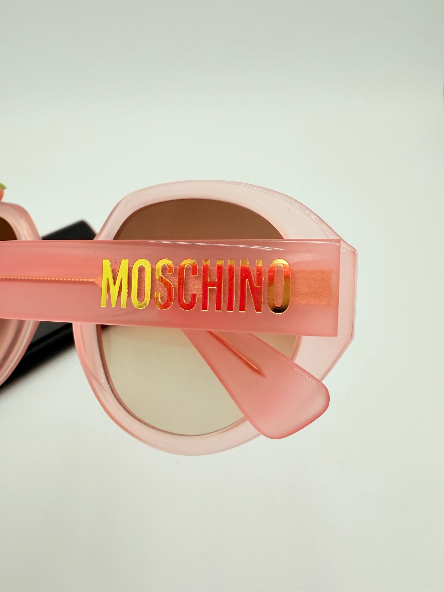 Sunglasses Luxury Designer By Moschino In Pink
