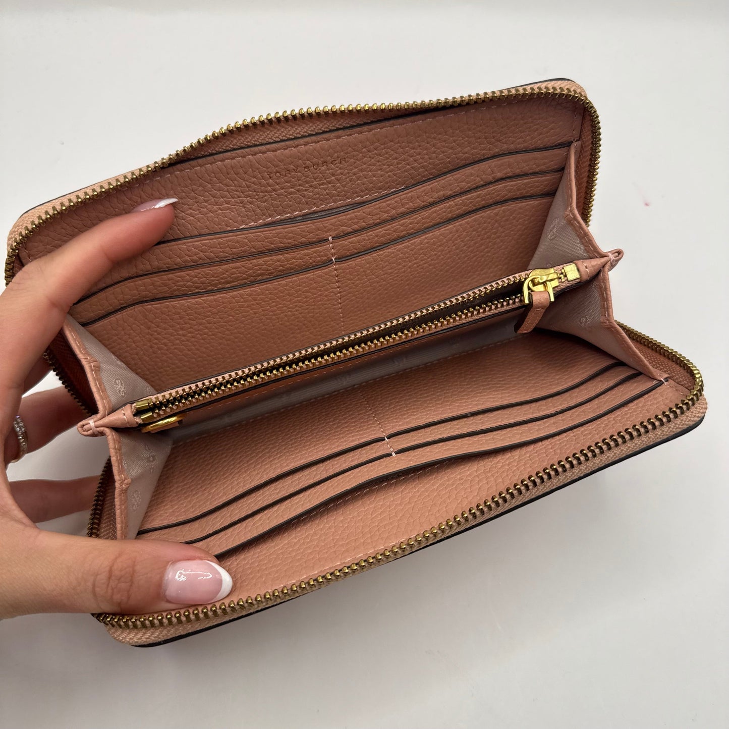 Wallet Designer By Tory Burch, Size: Large