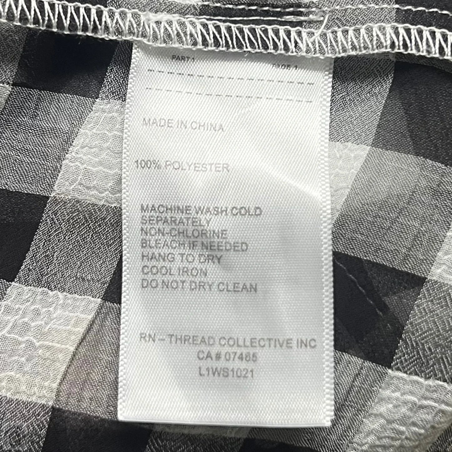 Top Short Sleeve By Laundry In Plaid Pattern, Size: L