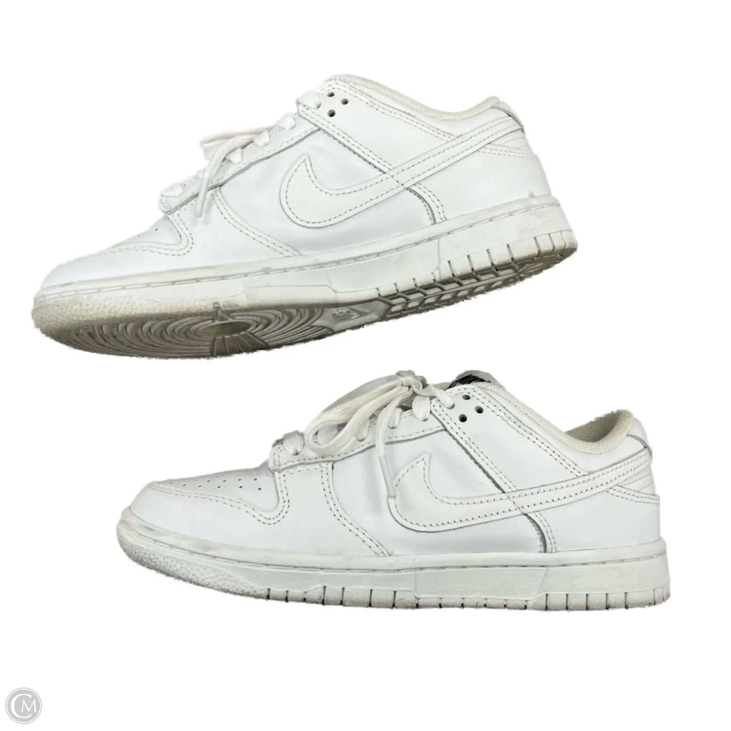 Shoes Sneakers By Nike In White, Size: 6.5