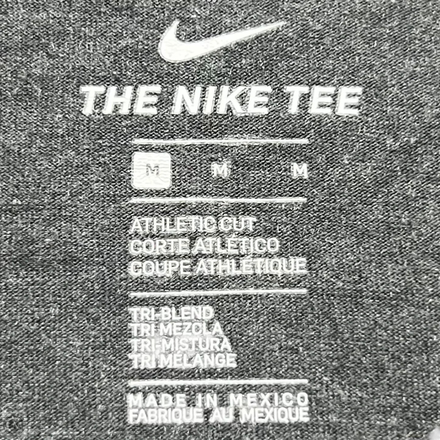 Athletic Top Long Sleeve Collar By Nike In Grey, Size: M