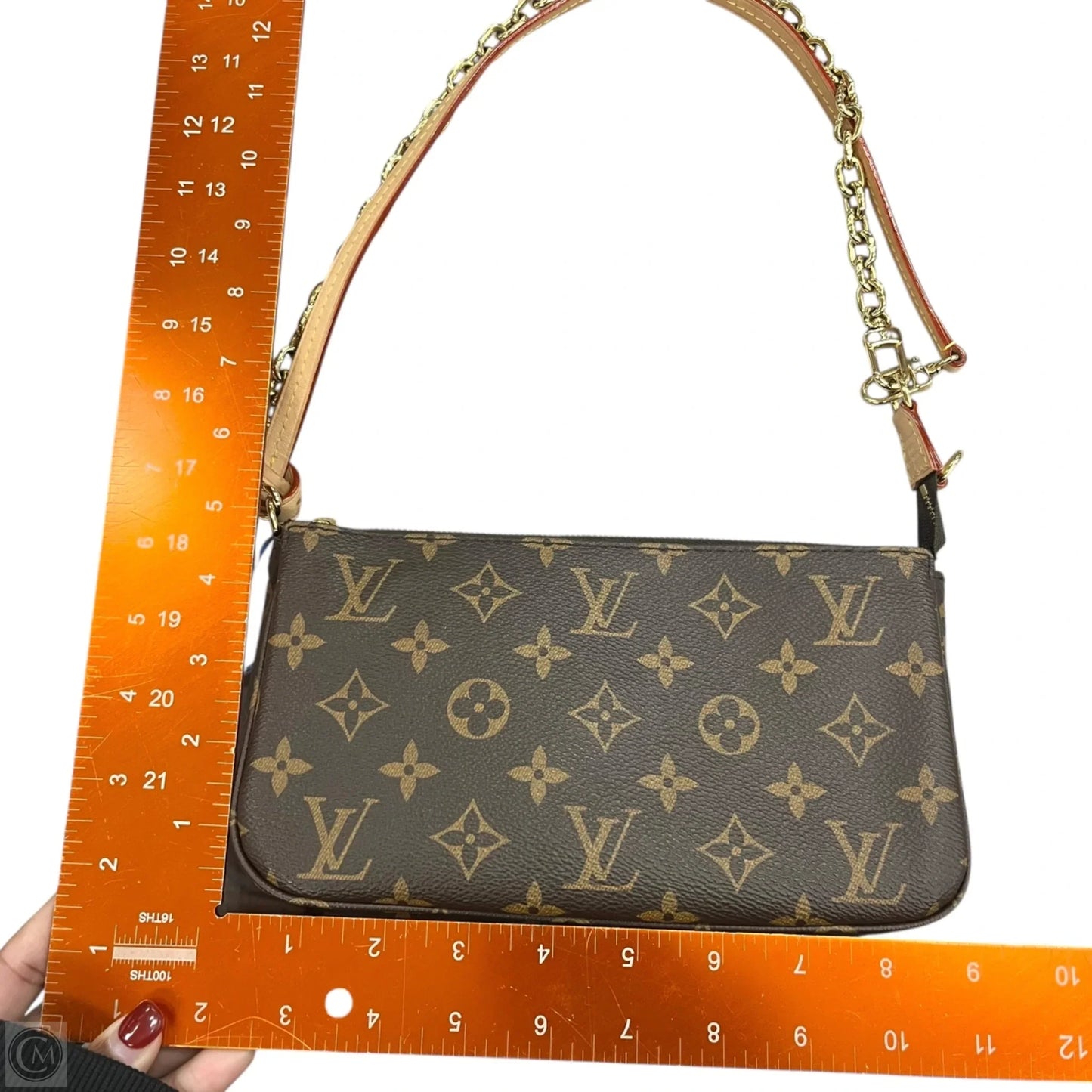Handbag Luxury Designer By Louis Vuitton, Size: Medium