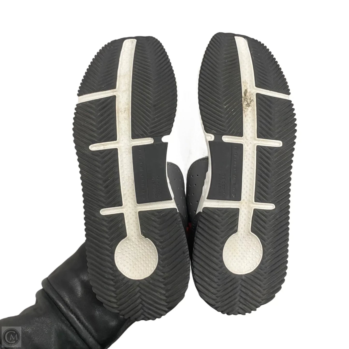 Shoes Athletic By Equipment In White, Size: 7.5