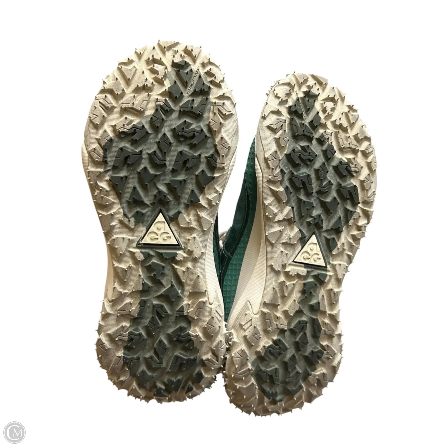 Shoes Sneakers By Nike In Cream & Green, Size: 7