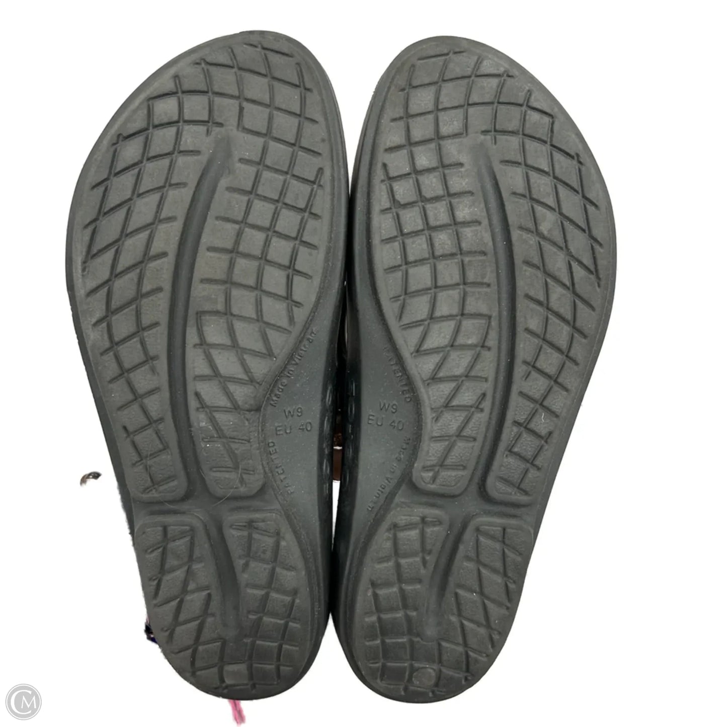 Sandals Flip Flops By Oofos In Black, Size: 9.5