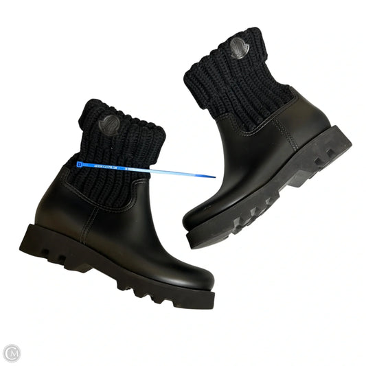 Boots Luxury Designer By Moncler In Black, Size: 7.5