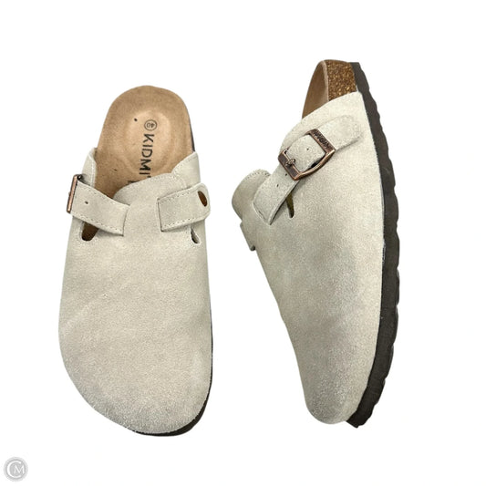 Shoes Flats By Kidmi In Beige, Size: 9.5