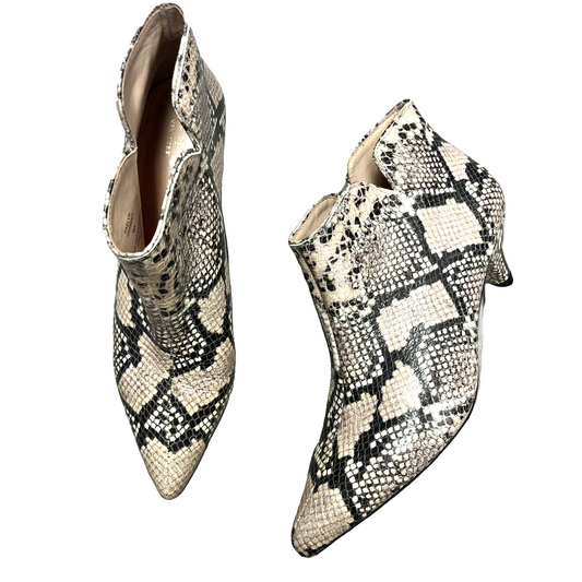 Boots Designer By Kate Spade In Snakeskin Print, Size: 8