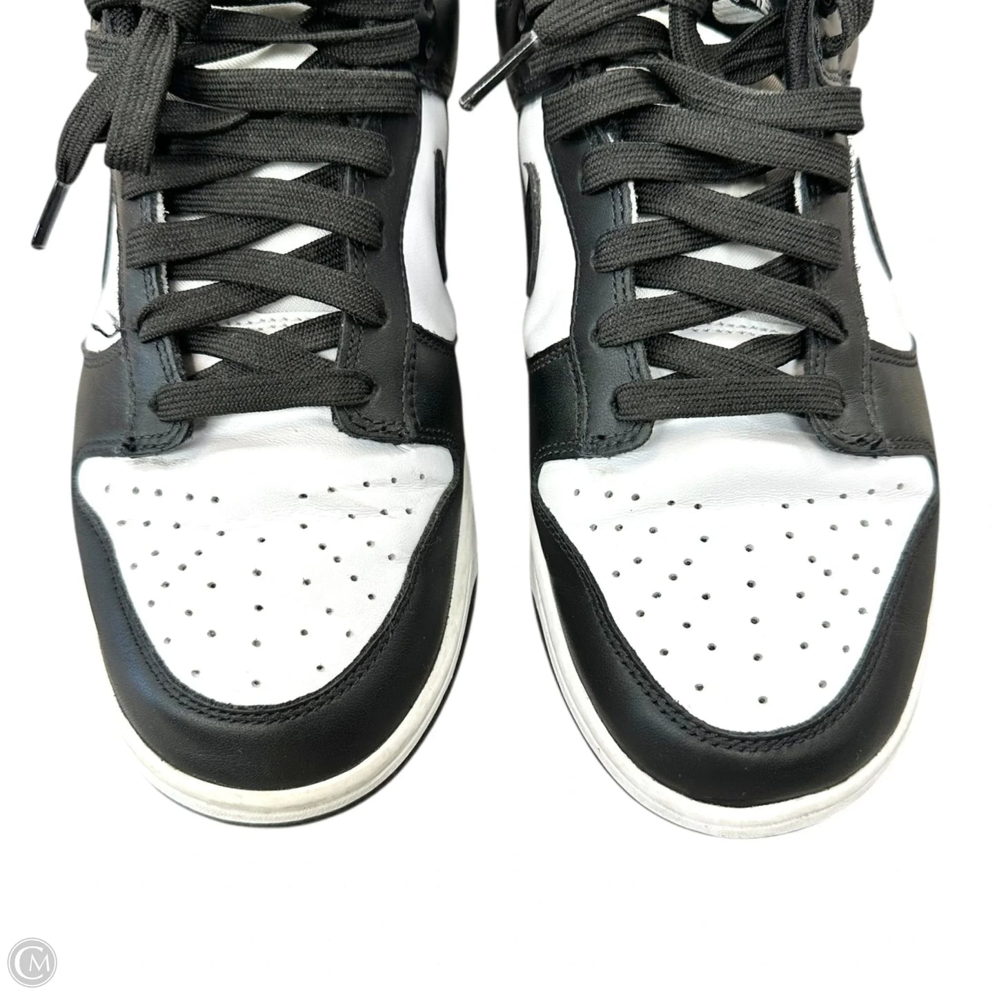 Shoes Sneakers By Nike In Black & White, Size: 8