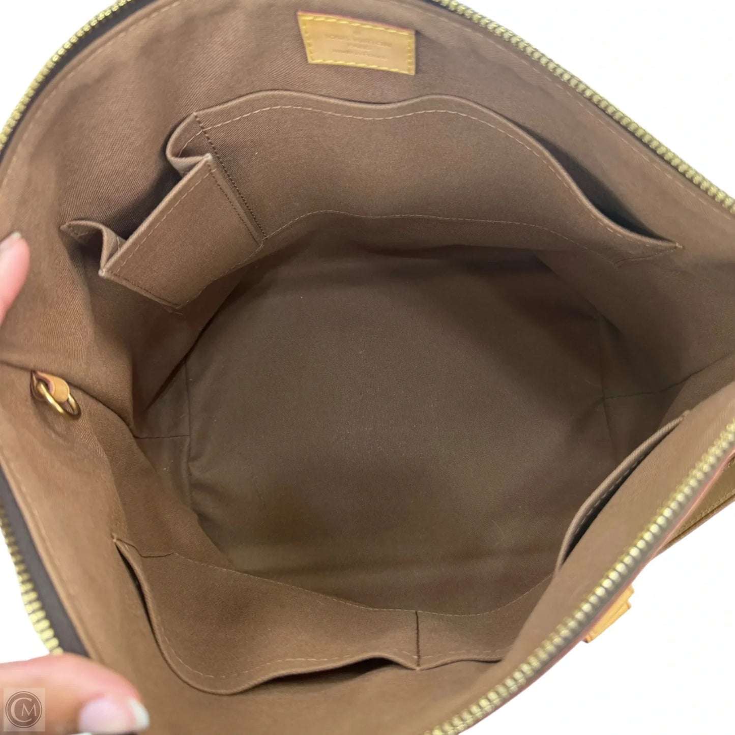 Handbag Luxury Designer By Louis Vuitton, Size: Medium