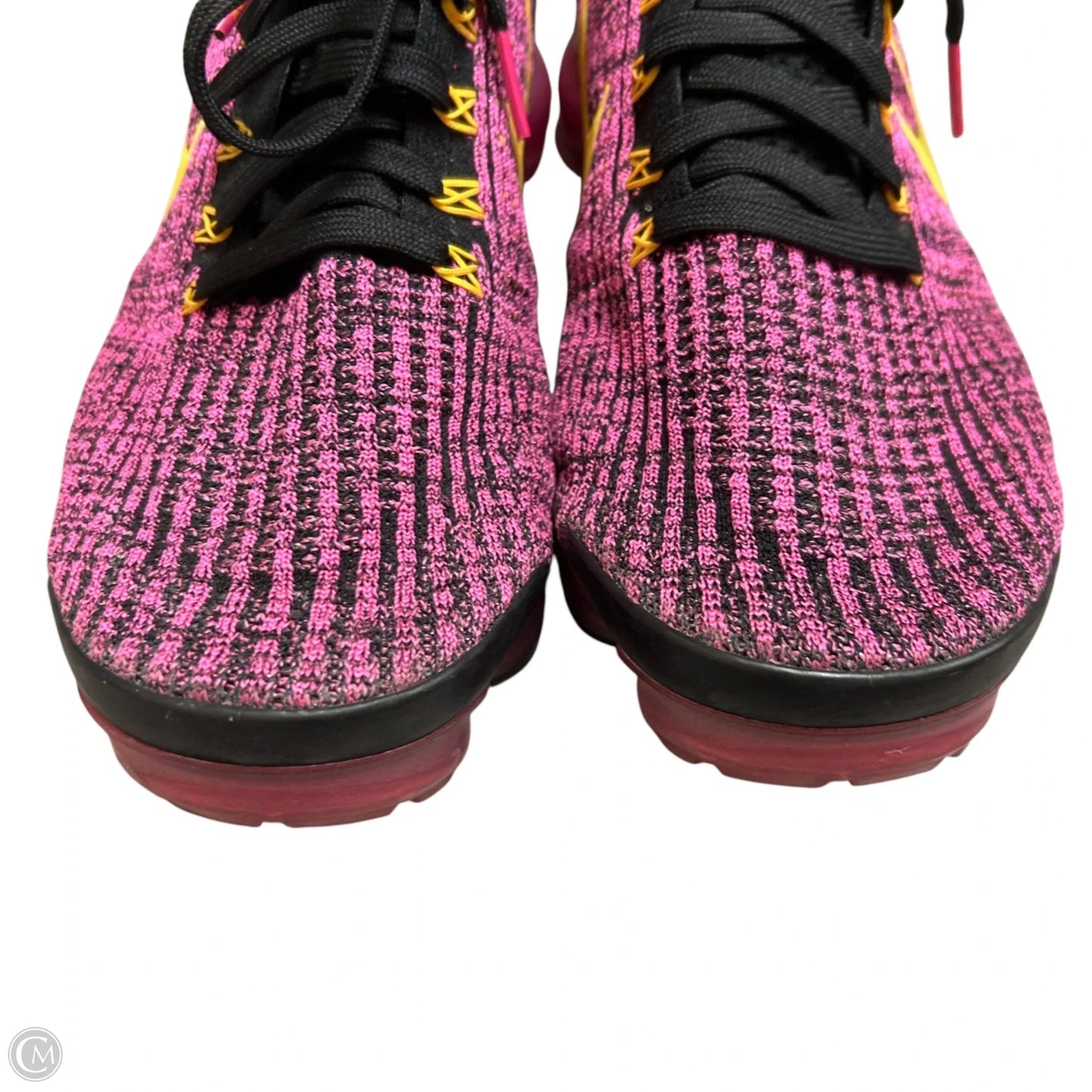 Shoes Sneakers By Nike In Black & Pink, Size: 11