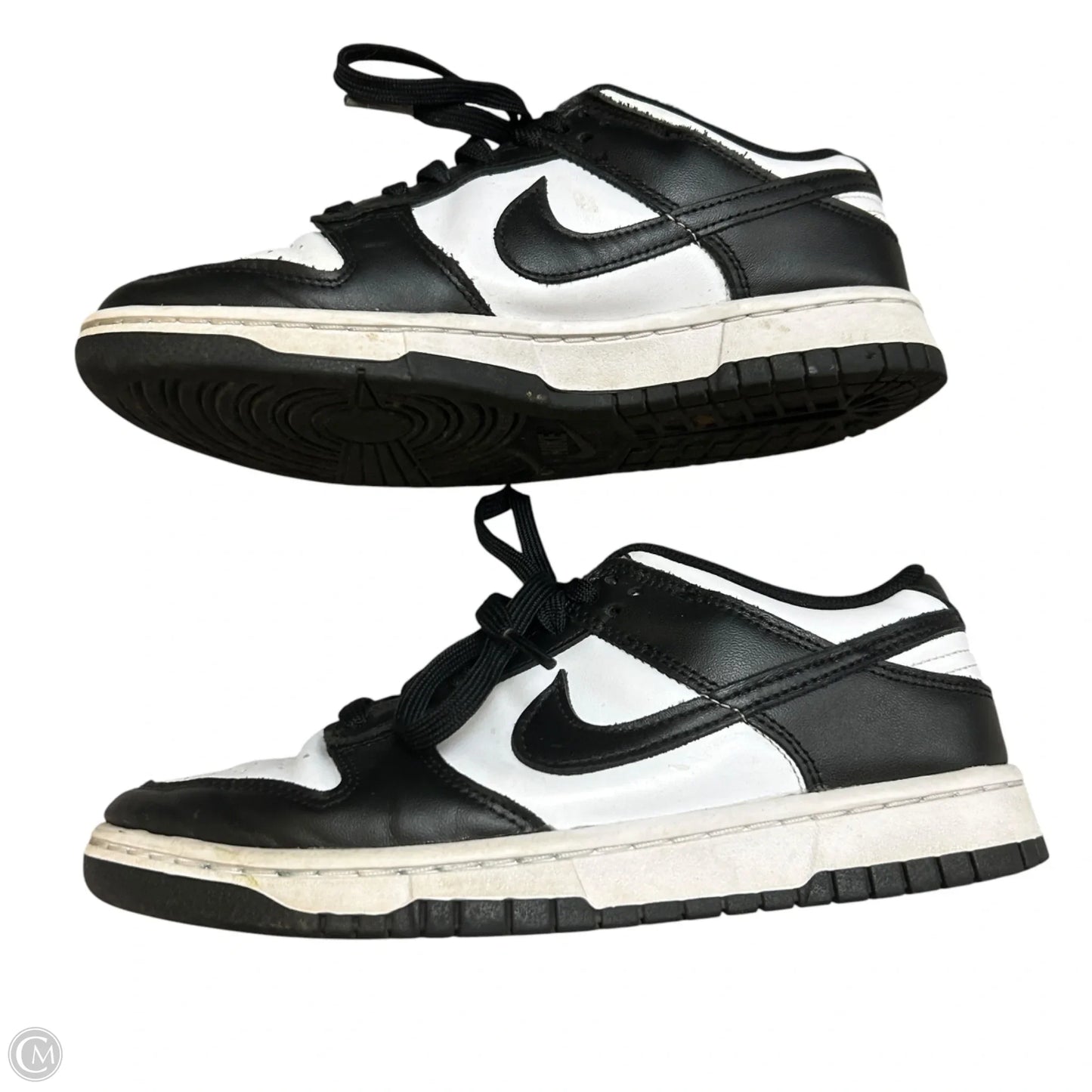 Shoes Sneakers By Nike In Black & White, Size: 8