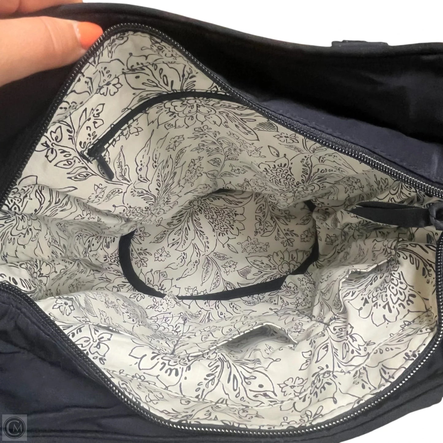 Handbag By Vera Bradley, Size: Medium
