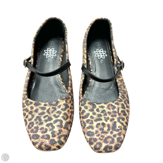 Shoes Flats By Serra In Animal Print, Size: 9