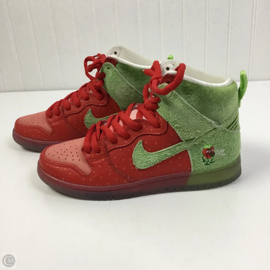 Shoes Sneakers By Nike In Green & Red, Size: 8.5