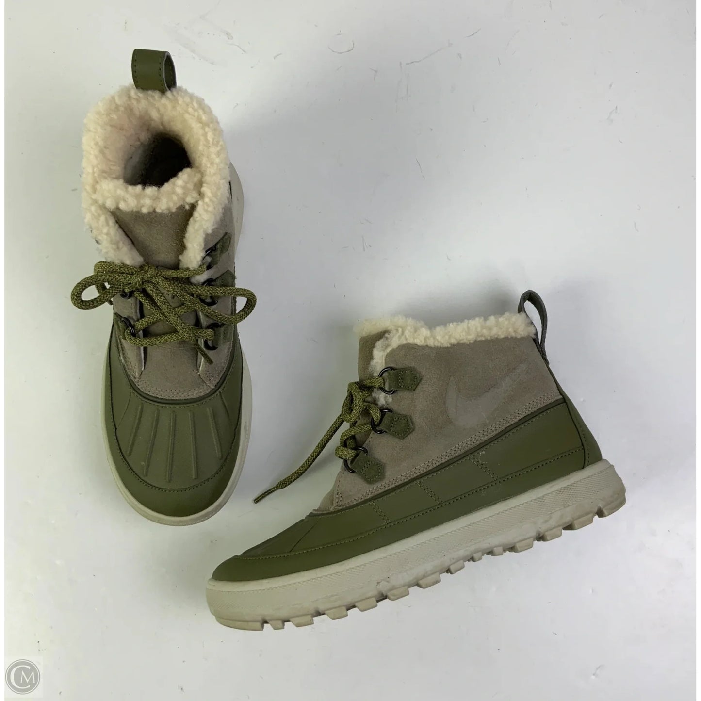 Boots Hiking By Nike In Green & Grey, Size: 7.5