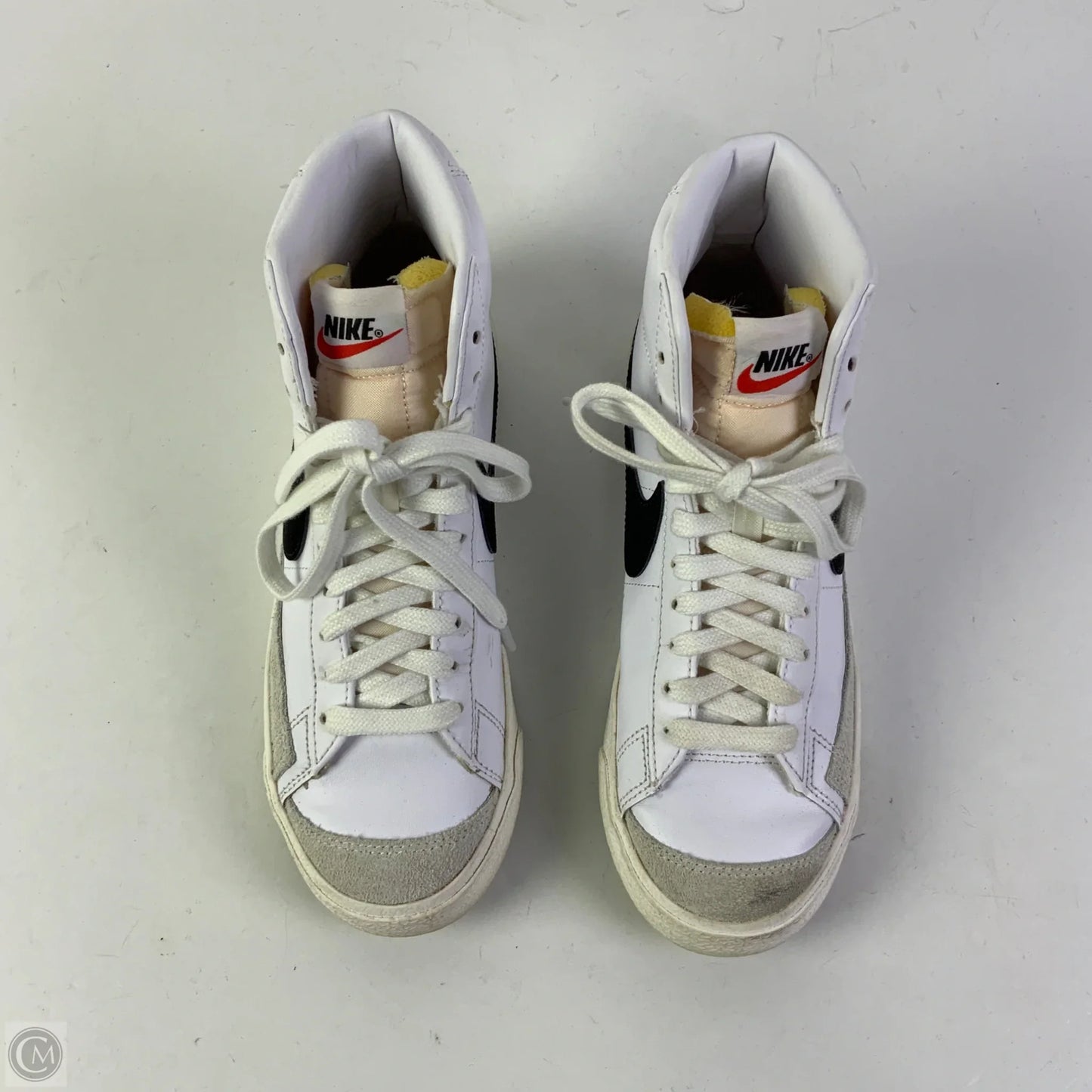 Shoes Sneakers By Nike In White, Size: 7