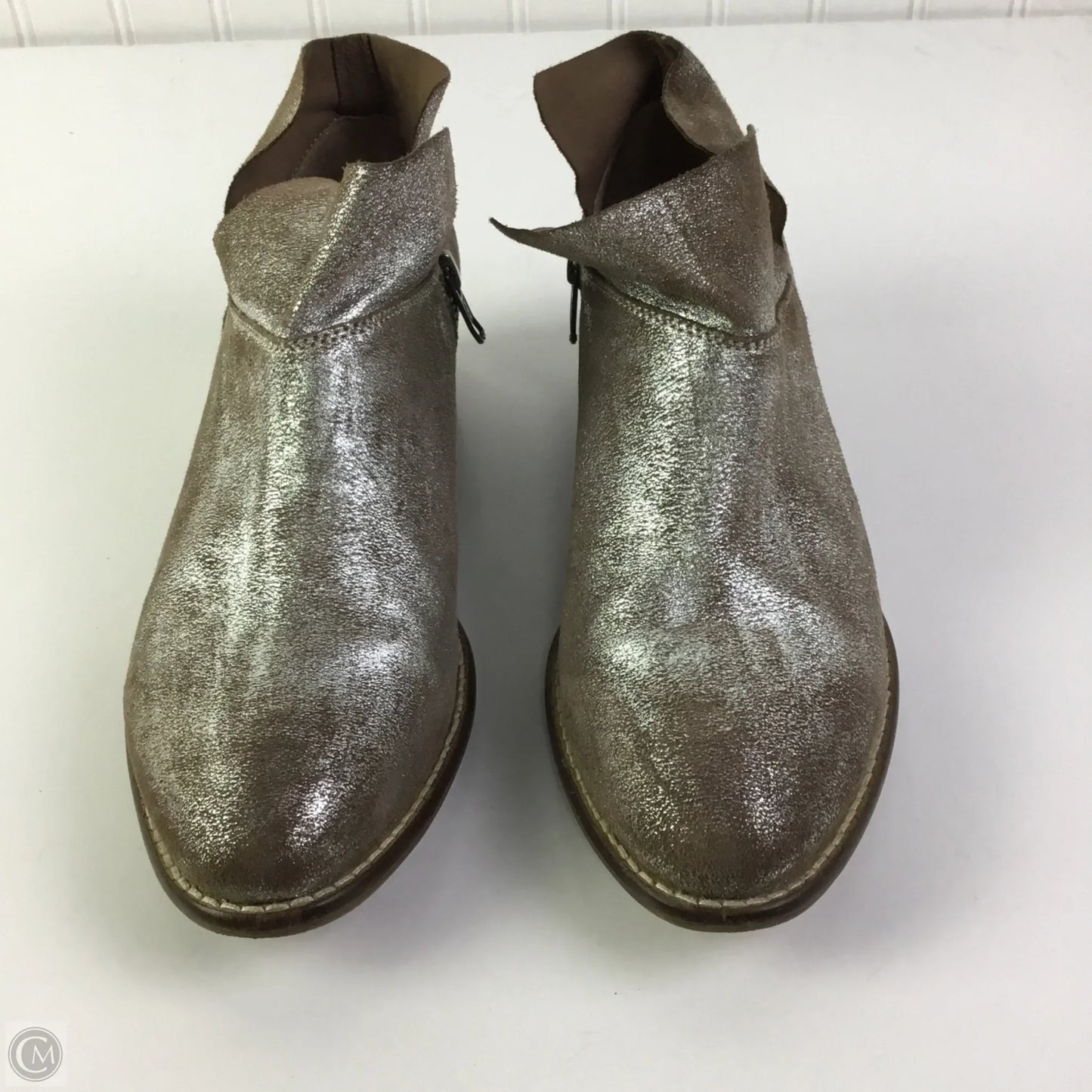 Boots Ankle Flats By Seychelles In Silver, Size: 6.5