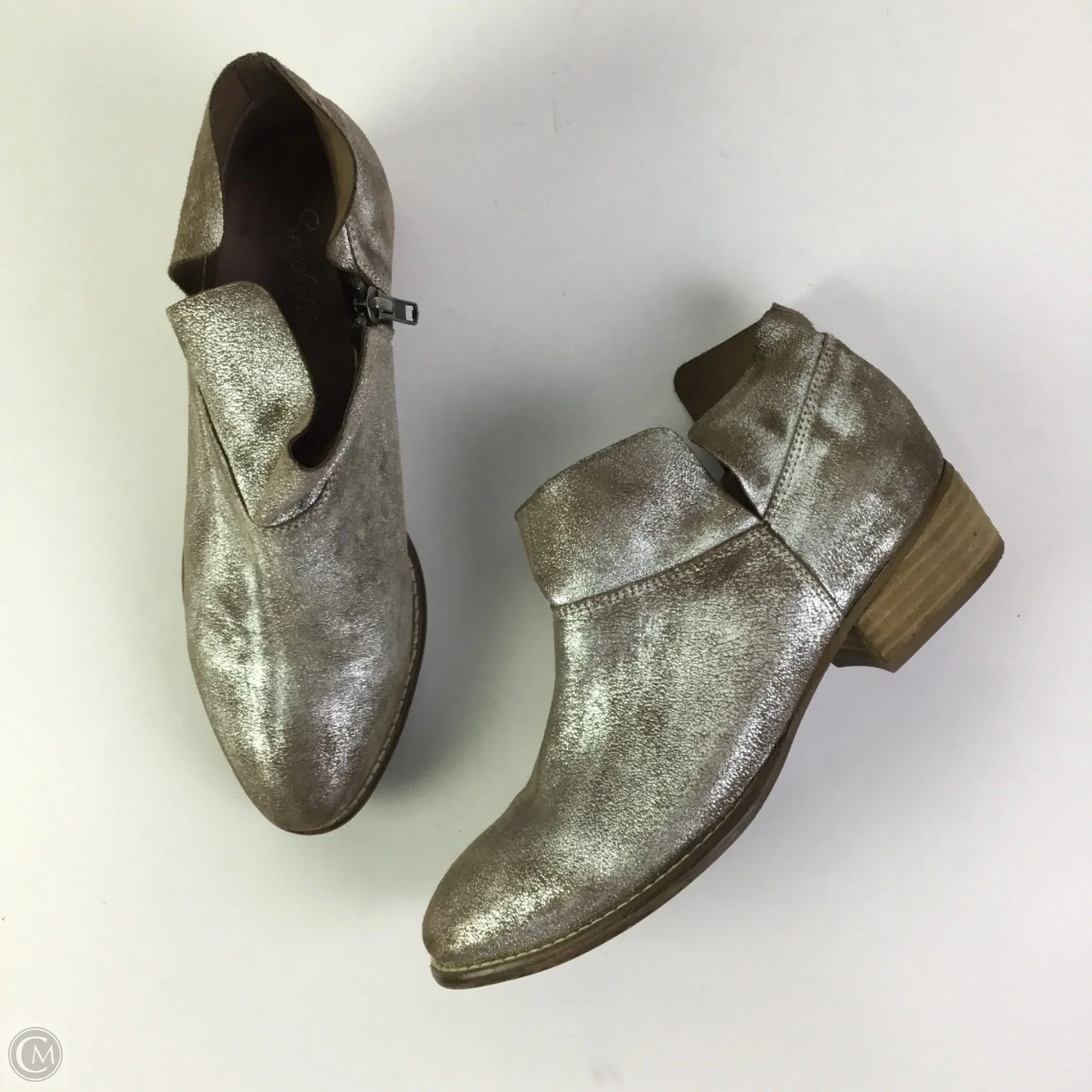 Boots Ankle Flats By Seychelles In Silver, Size: 6.5