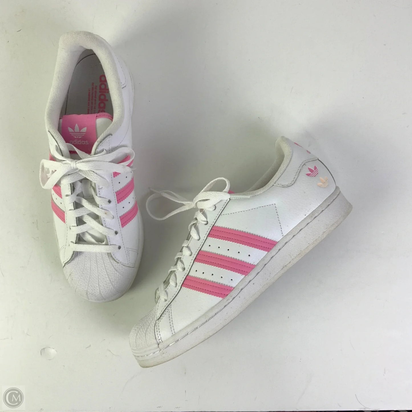 Shoes Sneakers By Adidas In White, Size: 9