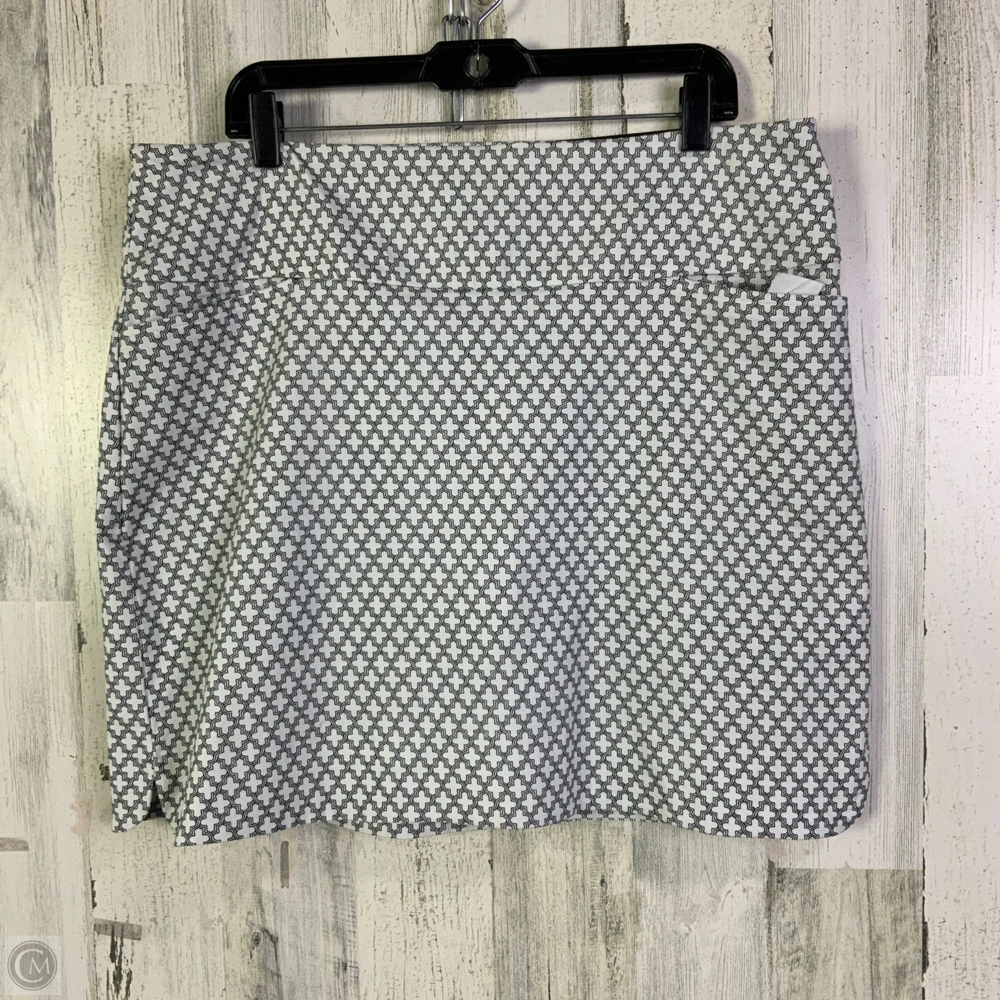 Skort By Sc & Co In Black & White, Size: 22