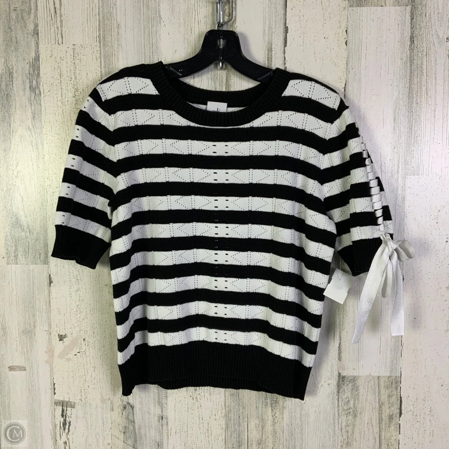 Top Short Sleeve By Cabi In Black & White, Size: M