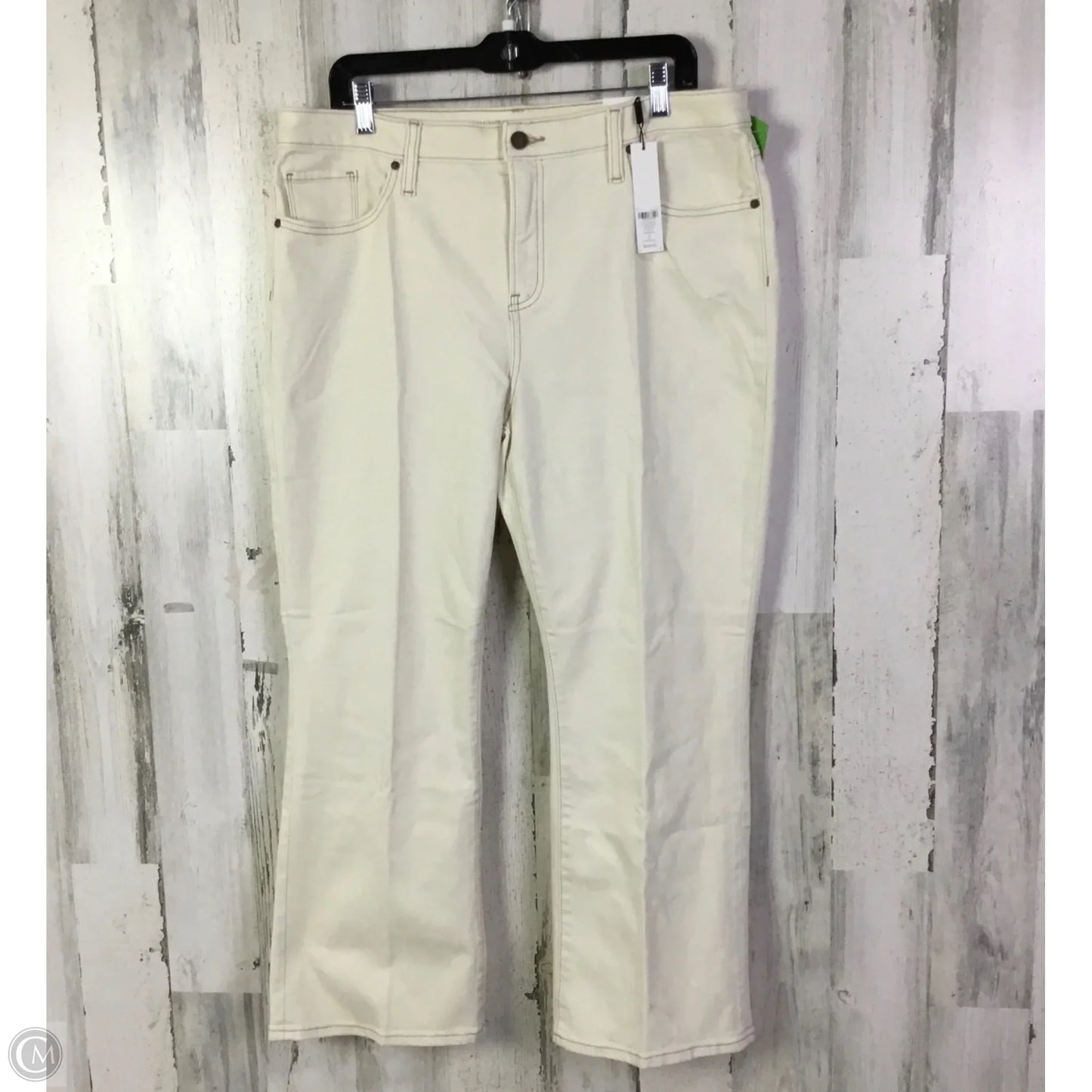 Jeans Flared By Chicos In Cream, Size: 12