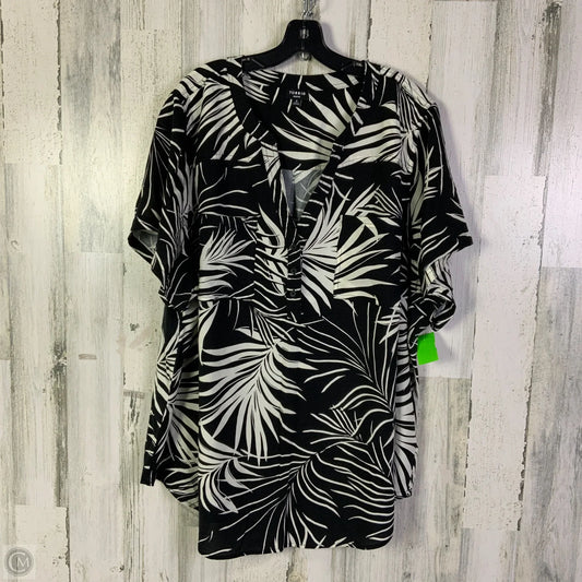 Top Short Sleeve By Torrid In Black & White, Size: 3x