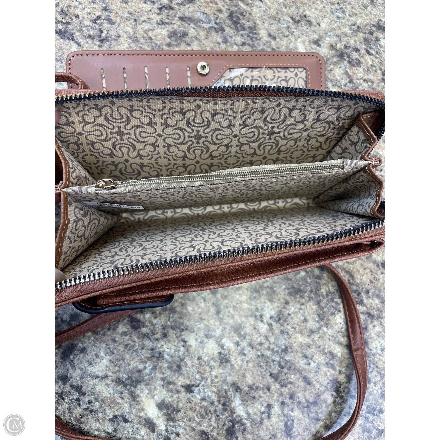 Crossbody By Cmf, Size: Medium