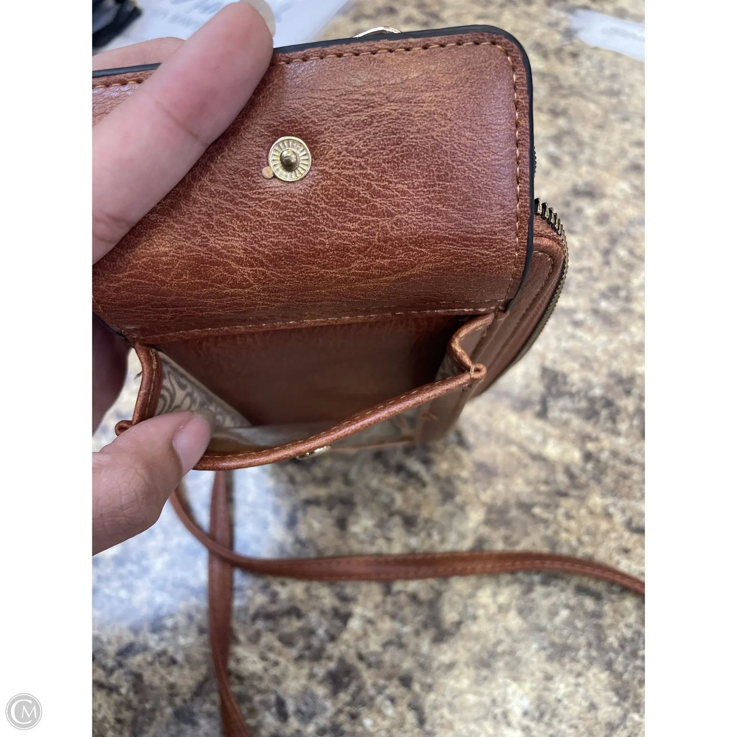 Crossbody By Cmf, Size: Medium