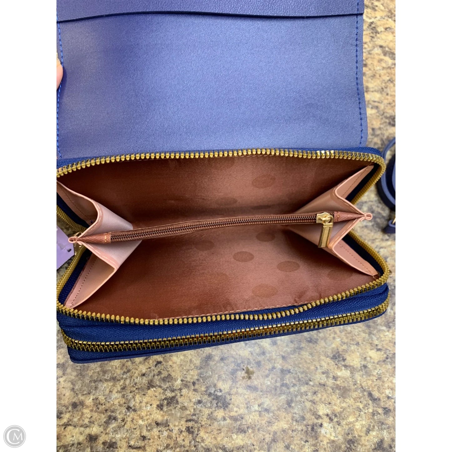 Crossbody By Cmf, Size: Small