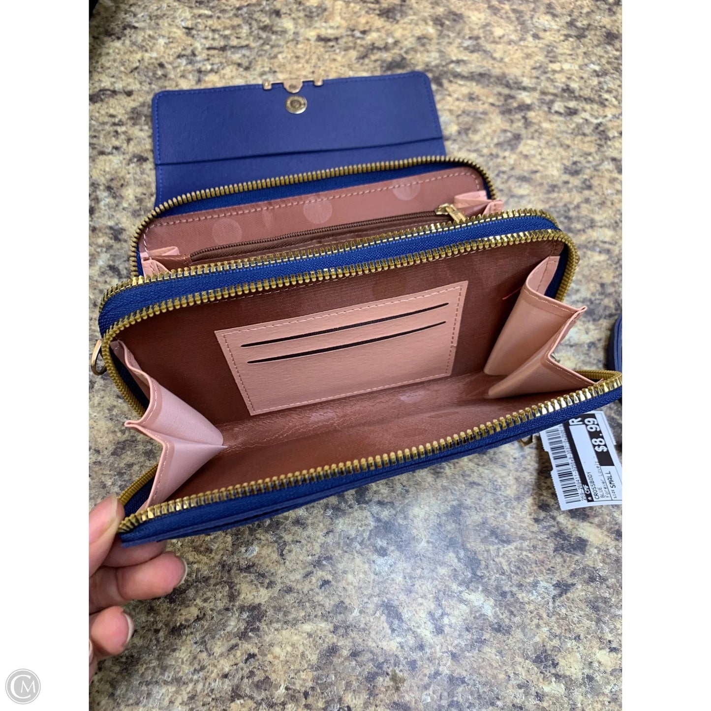 Crossbody By Cmf, Size: Small