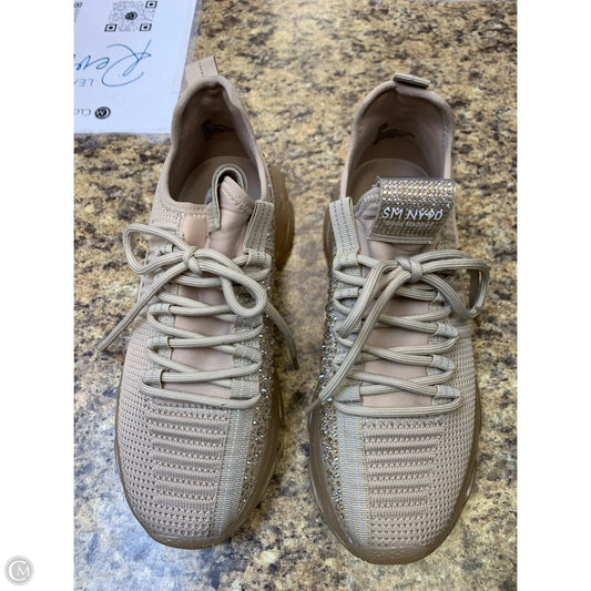 Shoes Sneakers By Steve Madden In Tan, Size: 9.5