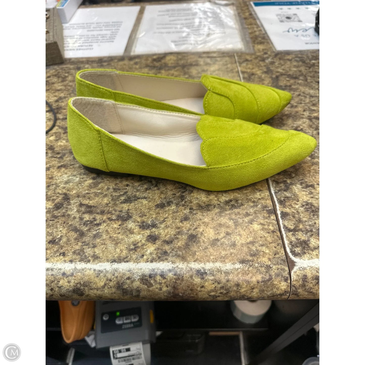 Shoes Flats By Cmf In Chartreuse, Size: 7