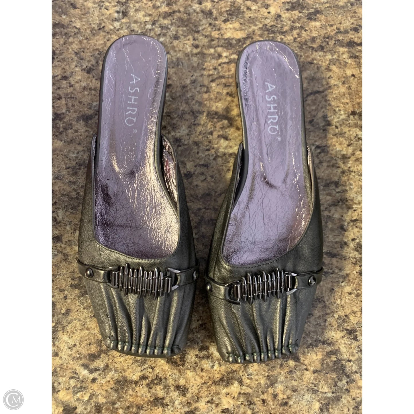 Shoes Flats By Cmf In Grey, Size: 9.5