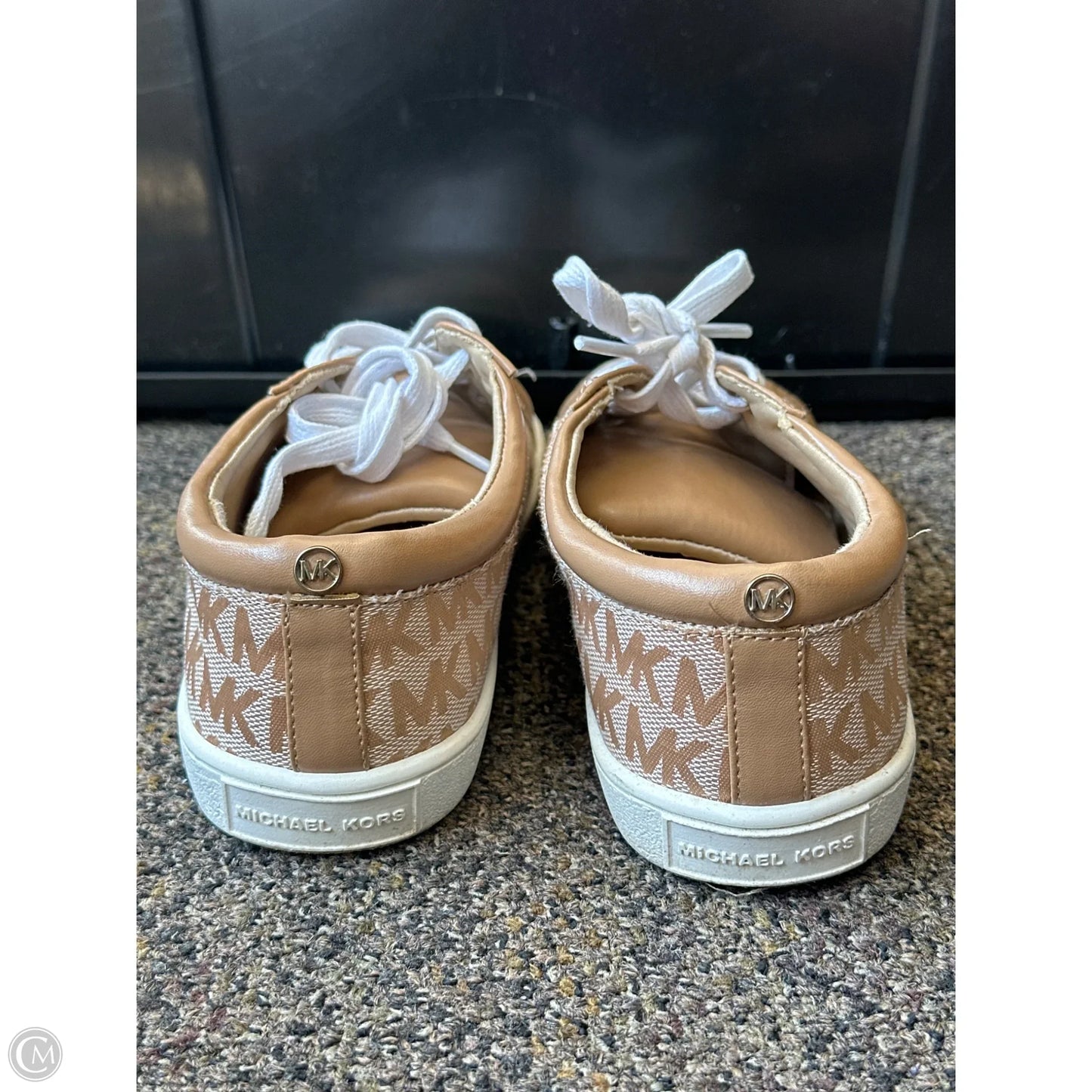 Shoes Designer By Michael Kors In Gold, Size: 5