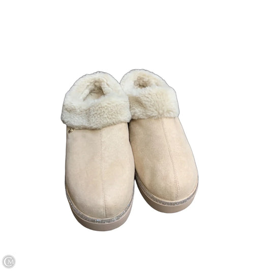 Shoes Flats By Cmf In Beige, Size: 10