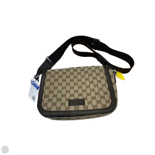 Crossbody Luxury Designer By Gucci, Size: Medium