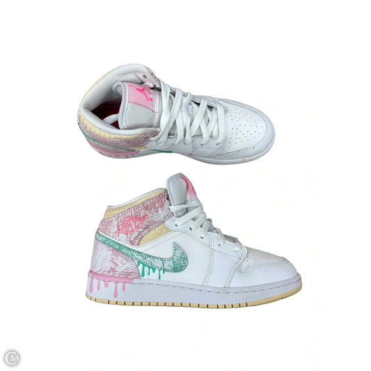 Shoes Sneakers By Nike In White, Size: 6.5